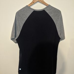 LULULEMON 5 year basic Tee